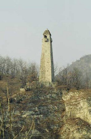 Чеченская средневековая сторожевая башня