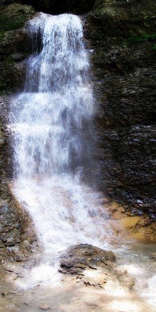 Огромный водопад в Шатой