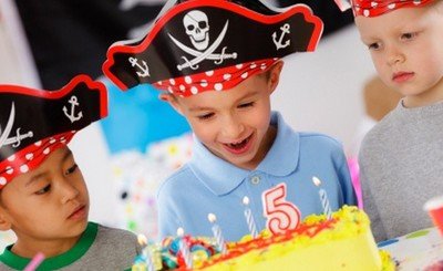Игра в пираты - один из вариантов празднования Дня Рождения ребенка