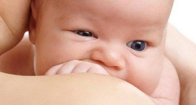 Причины срыгивания у новорожденного