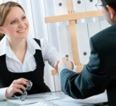 Победа на собеседовании зависит от правильного выбора цвета одежды