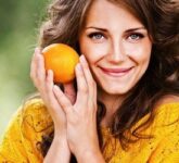 Витамин С против морщин на лице